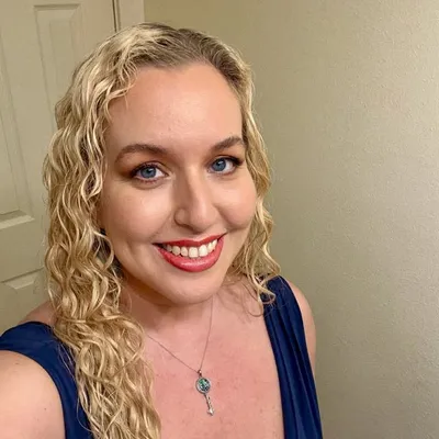 Ashley Manta profile