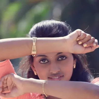 shot by evil(kasthuri) profile