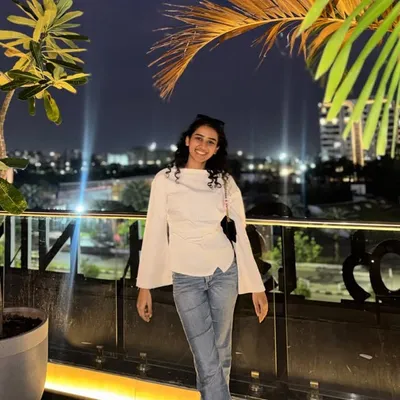 Ayushi profile