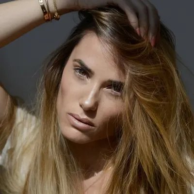 Capucine Anav profile