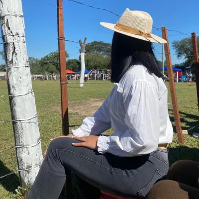 Carla Sarapura profile
