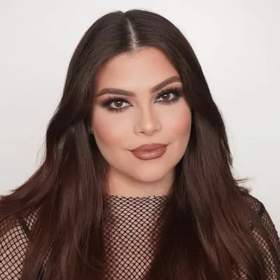 Carla Beauty profile