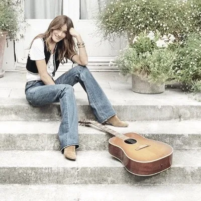 Carla Bruni profile