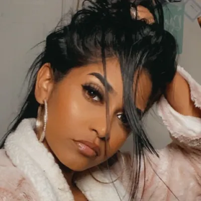 Carla Henry profile