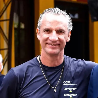 Carlãozinho Coachman profile