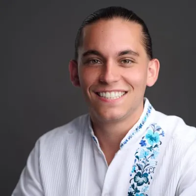 Carlos Eduardo Espina profile