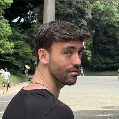 Carlos Gomeu profile