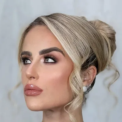 Carlota profile