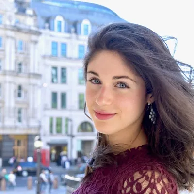 Carly Beth profile