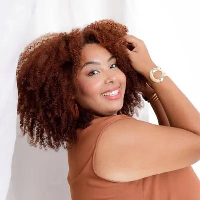 Carol de Andrade profile