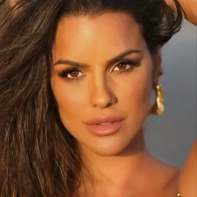 Carol Dias profile