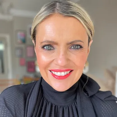 Carole Marchant - fashion & beauty profile