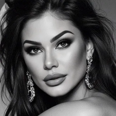 CAROLINA DELGADO | Personal Brand profile