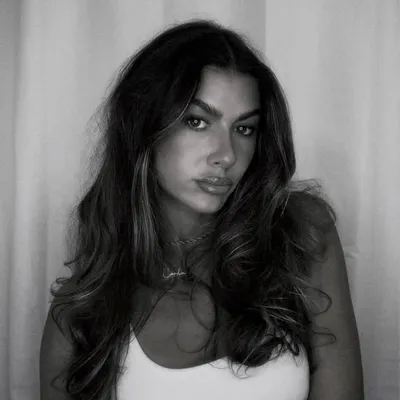 Carolina profile