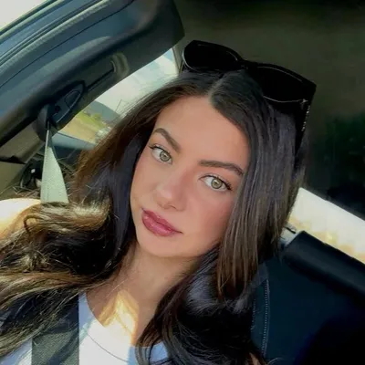 Carolina profile