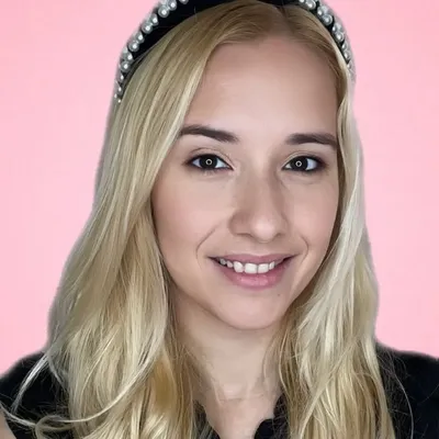 Carolina Munhóz