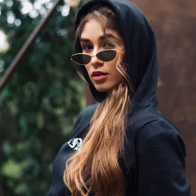 • CAROLINA MUTIS • profile
