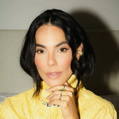 Carolina Neves profile