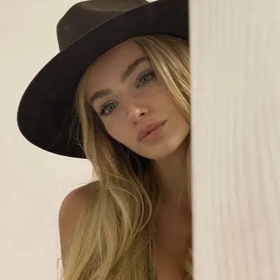 Carolina Ponti profile