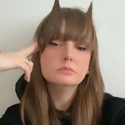 Caroline profile
