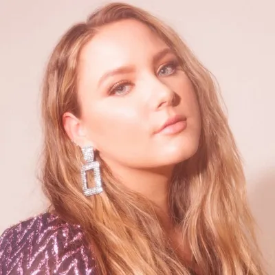 Caroline Marquard profile