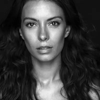 Caroline Podlewski - Mannequin Paris profile
