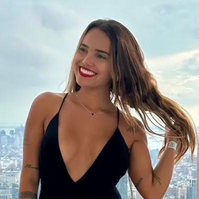Caroline Veronic profile