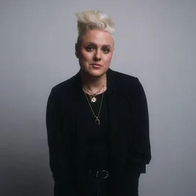 Carrie Calkins profile