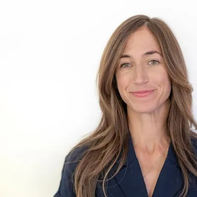 Dr. Carrie Cooper, DPT profile