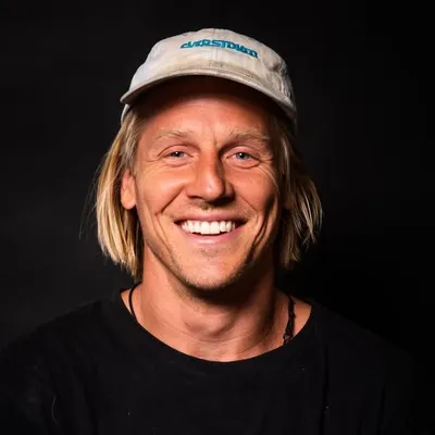 Casey Willax profile