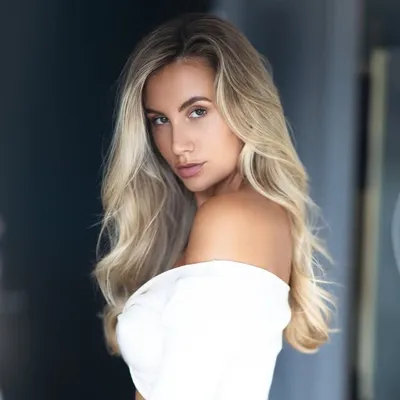 Cassandra Hendon profile