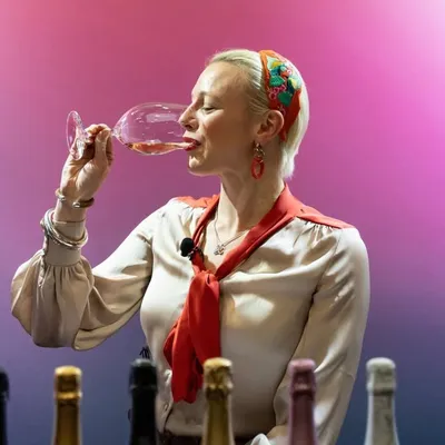 Cassandra Charlickš· MC | Wine + Travel Writer | Songstress profile