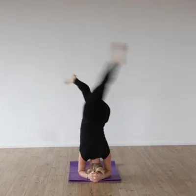 Cath Barnes-Holt Iyengar Yoga and Acupuncture profile