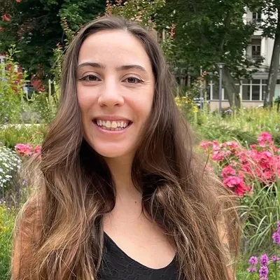 Flor Lasarte profile