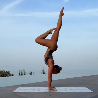 CAT MEFFAN | Embodied Movement, Sound + Breath 🌷