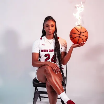 ta’niya latson profile