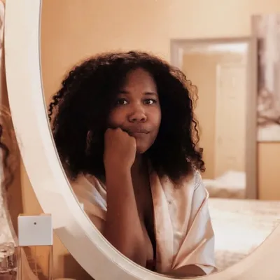 Jada G. | life + styling profile