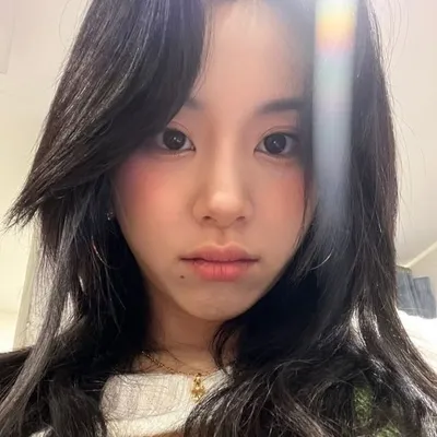 TWICE CHAEYOUNG | 손채영👄. profile