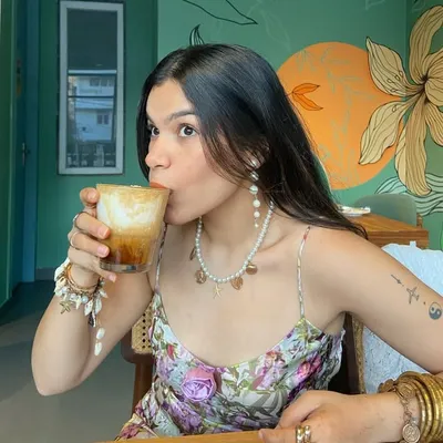 Chakshita Gambhir • Fashion ✨ UGC ✨Skincare profile