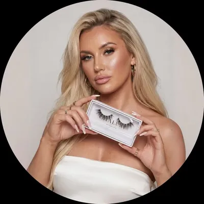 Chaliya | CEO & Makeup Artist Marbella profile