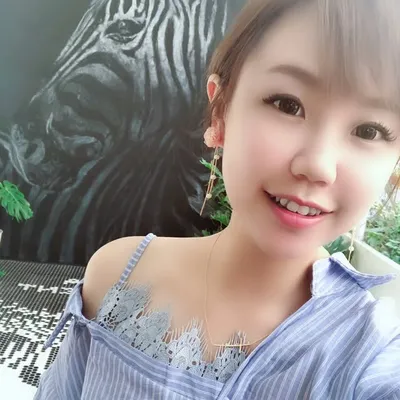顏小千✨ CCY profile