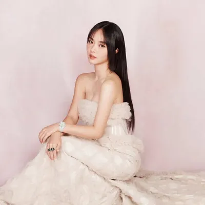 Chantalle Ng 黄暄婷 profile