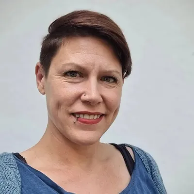 Chanti | Handspinnerin (she/her) profile