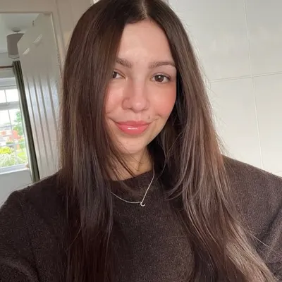 Charlotte Kelly profile