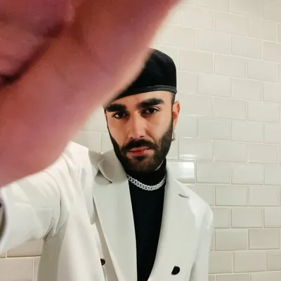 Charlie Yildiz | Photographer Berlin profile