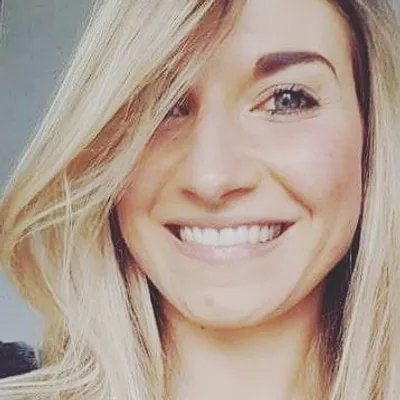 Charline Checa profile