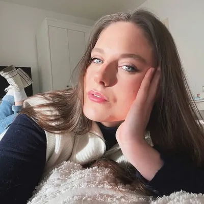 ᴄʜᴀʀʟɪɴᴇ profile