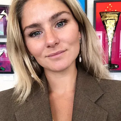 Charlotte Stark profile