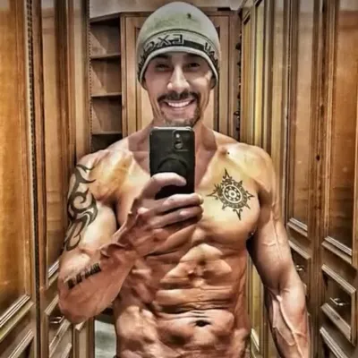 Charly Lopez profile