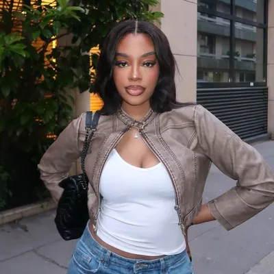 Charmaine-Aurélia profile